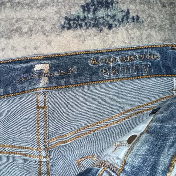 Women's Blue Jeans - Picture 2 of 8